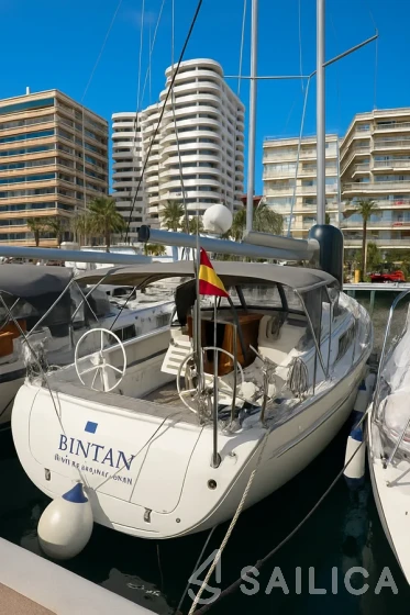 Bavaria 41 Cruiser - Yacht Charter Sailica