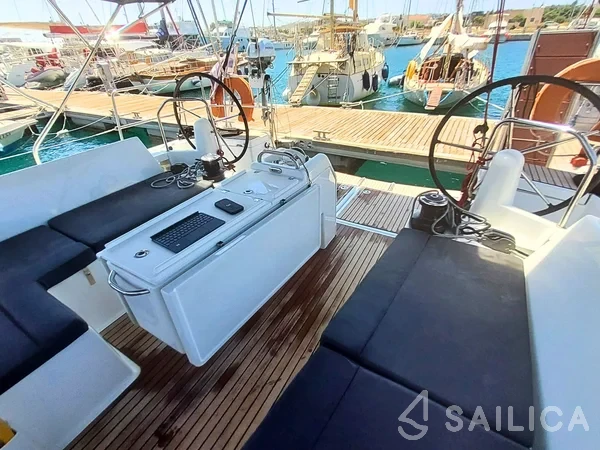 Sun Odyssey 440 - Yacht Charter Sailica