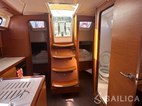 Dufour 390 Grand Large - Yacht Charter Sailica