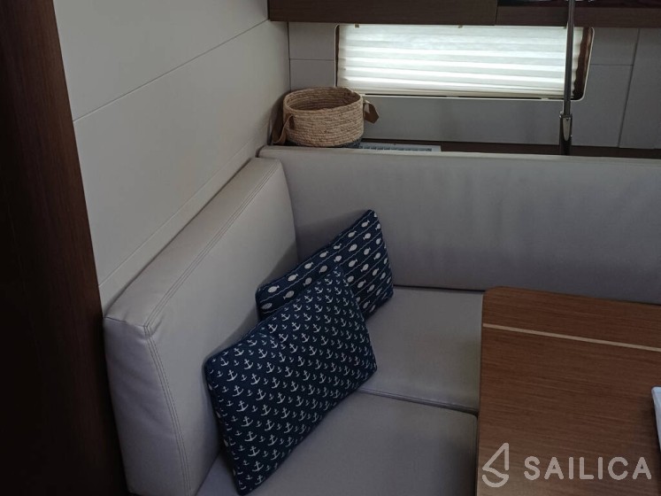 Oceanis 46.1 - Yacht Charter Sailica