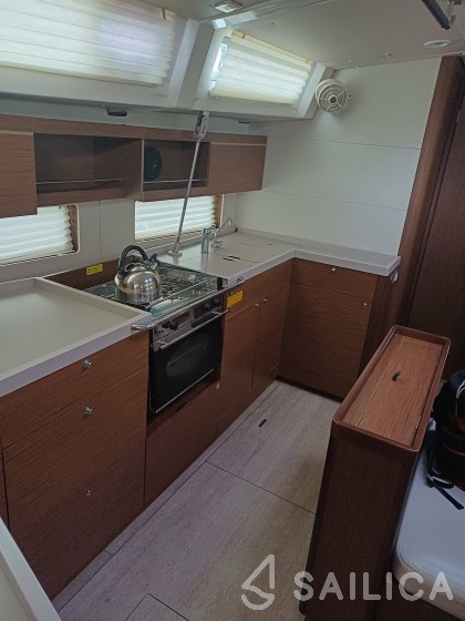 Oceanis 46.1 - Yacht Charter Sailica