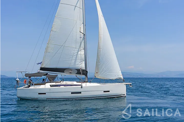 Dufour 430 - Yacht Charter Sailica