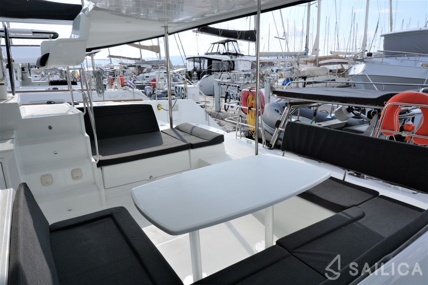 Lagoon 450 S - 4 + 2 cab. - Yacht Charter Sailica
