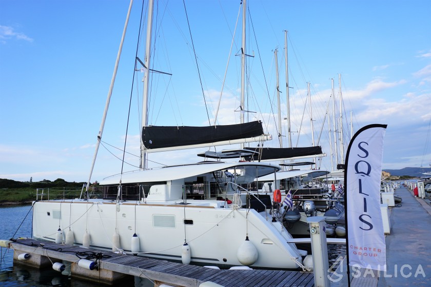 Lagoon 450 S - 4 + 2 cab. - Yacht Charter Sailica