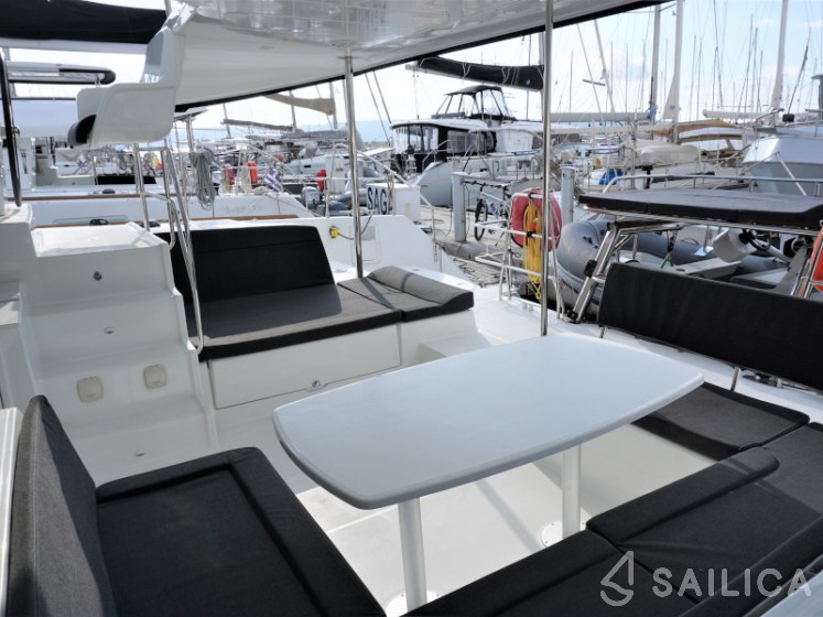 Lagoon 450 S - 4 + 2 cab. - Yacht Charter Sailica