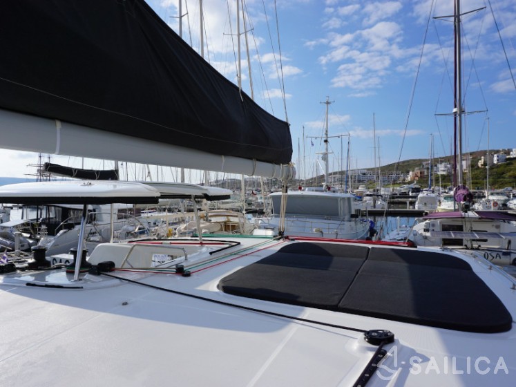 Lagoon 450 S - 4 + 2 cab. - Yacht Charter Sailica