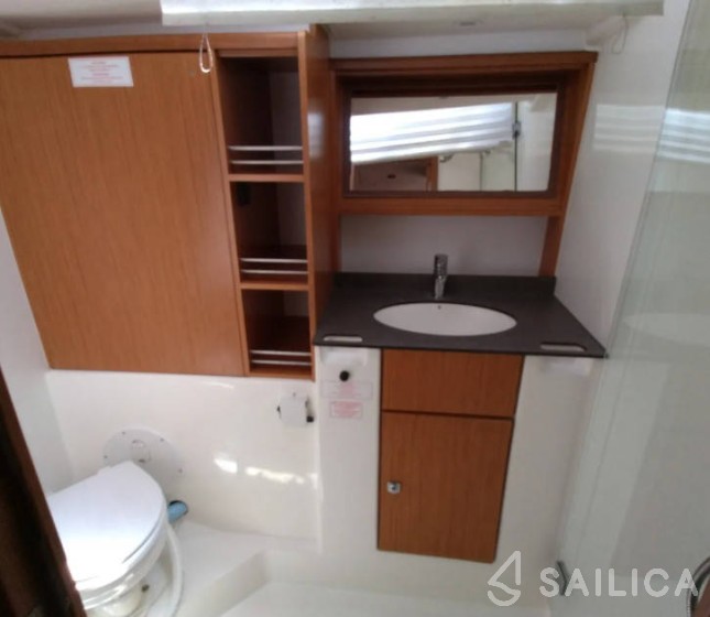 Bavaria 51 Cruiser - Yacht Charter Sailica