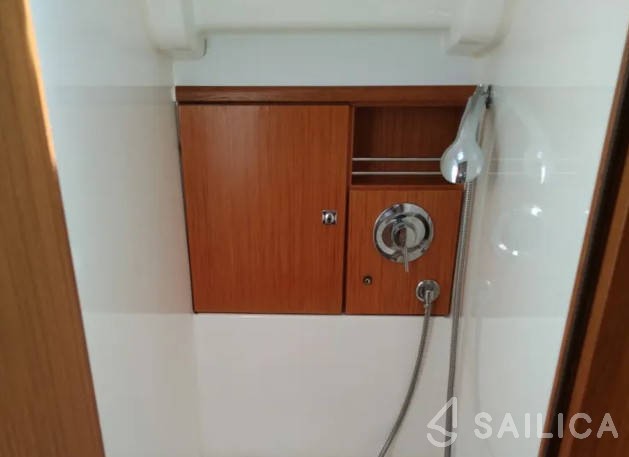 Bavaria 51 Cruiser - Yacht Charter Sailica