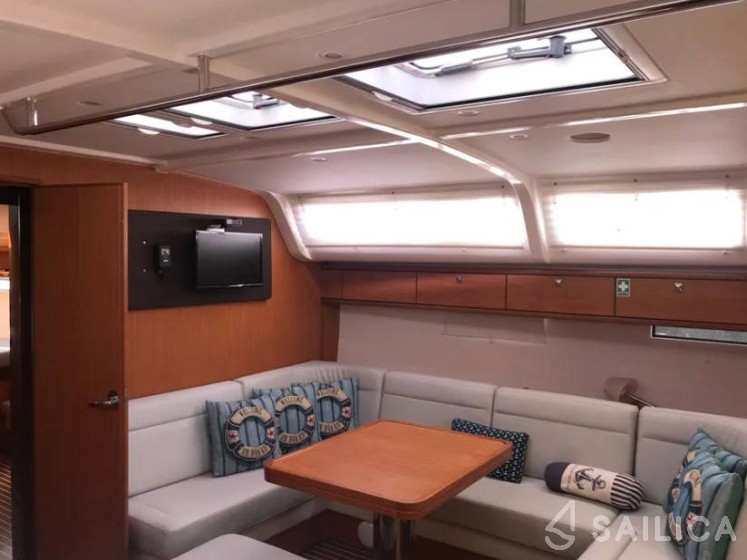 Bavaria 51 Cruiser - Yacht Charter Sailica