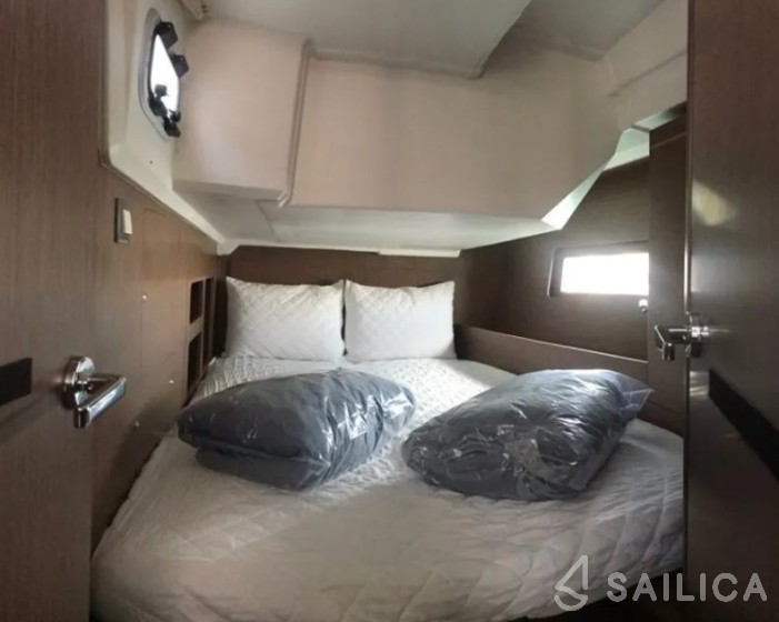 Oceanis 46.1 - Yacht Charter Sailica