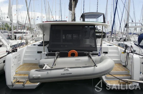 Lagoon 40 - Yacht Charter Sailica