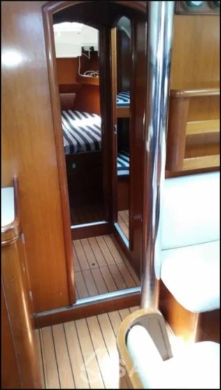 Oceanis 41.1 - Yacht Charter Sailica