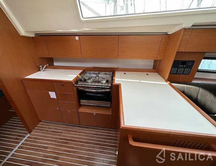 Bavaria Cruiser 56 - Yacht Charter Sailica