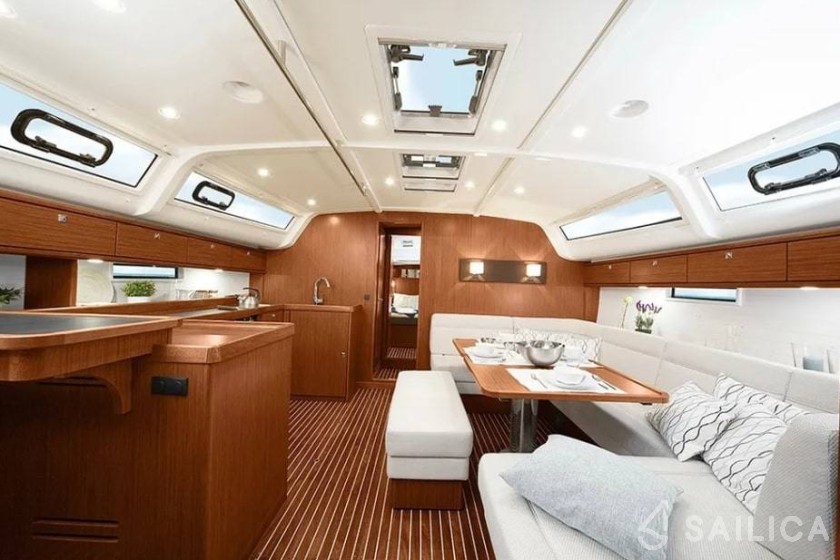 Bavaria 51 Cruiser - Yacht Charter Sailica