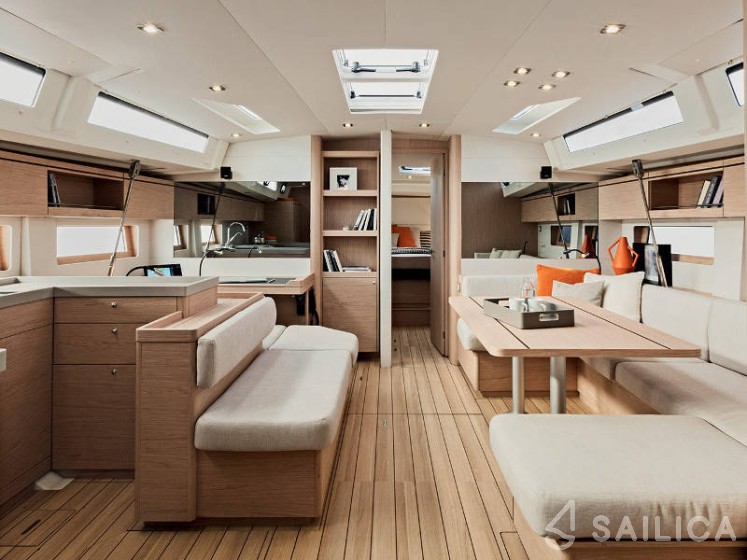 Oceanis 51.1 - Yacht Charter Sailica