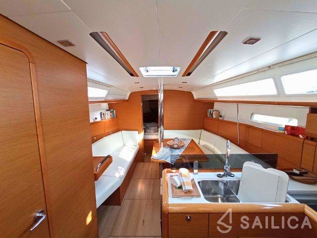 Sun Odyssey 379 - Yacht Charter Sailica