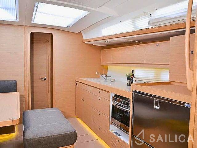 Dufour 460 GL - Yacht Charter Sailica