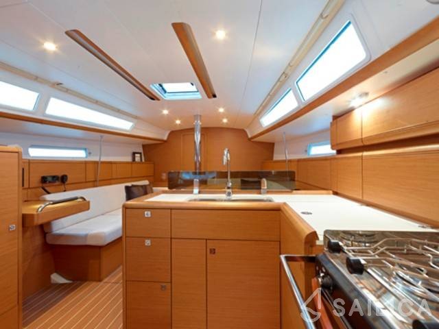 Sun Odyssey 379 - Yacht Charter Sailica