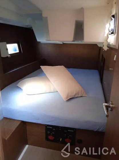 Oceanis 46.1 - Yacht Charter Sailica