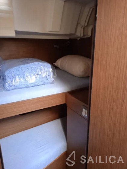 Oceanis 46.1 - Yacht Charter Sailica