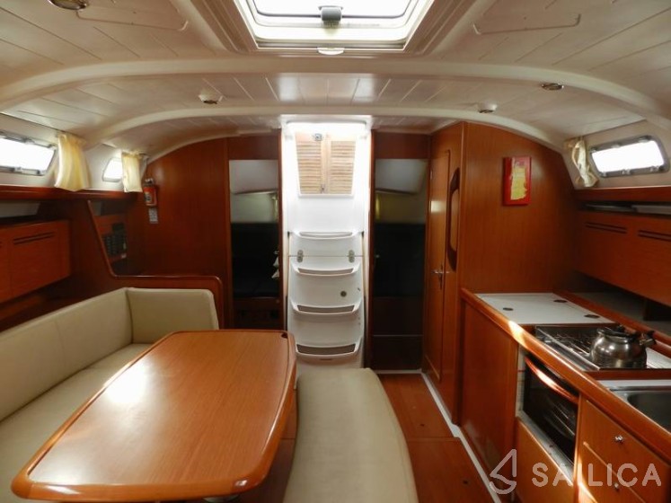 Cyclades 43.4 - Yacht Charter Sailica