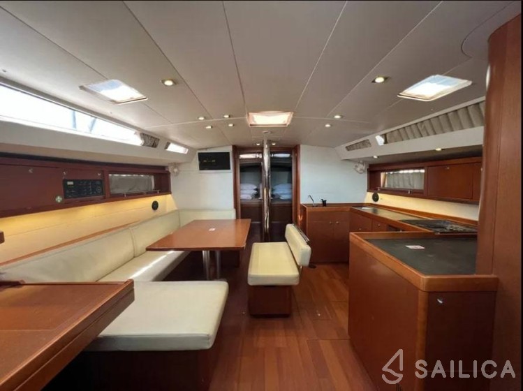Oceanis 48 - Yacht Charter Sailica