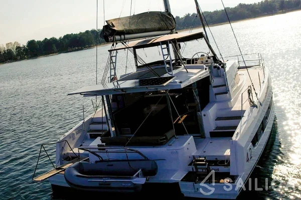 Bali 4.2 - Yacht Charter Sailica