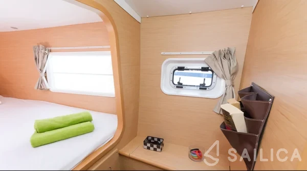 Lagoon 380 S2 - Yacht Charter Sailica