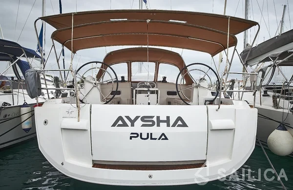 Sun Odyssey 519 - Yacht Charter Sailica