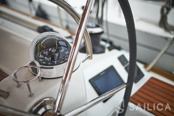 Sun Odyssey 519 - Yacht Charter Sailica