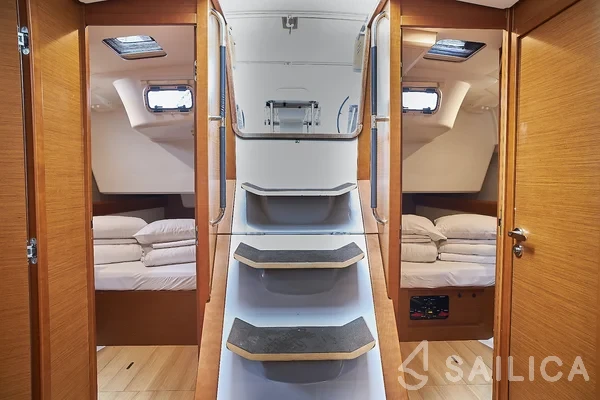 Sun Odyssey 519 - Yacht Charter Sailica