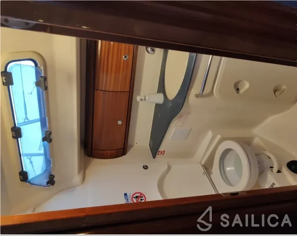 Bavaria 44 - Yacht Charter Sailica