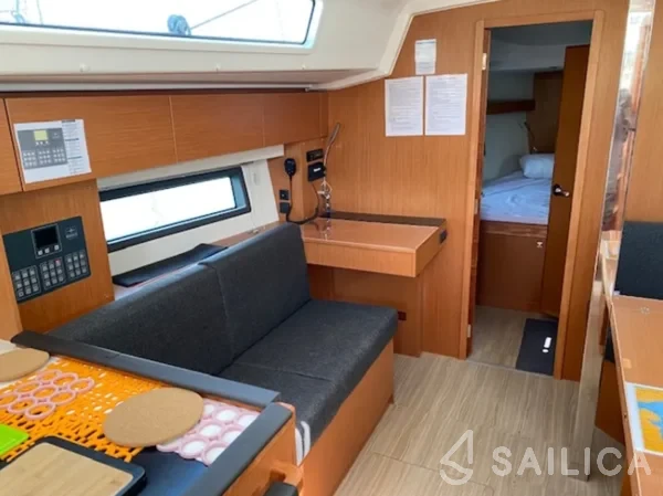 Bavaria C42 - Yacht Charter Sailica
