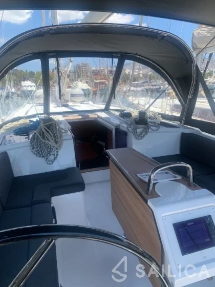 Bavaria C42 - Yacht Charter Sailica
