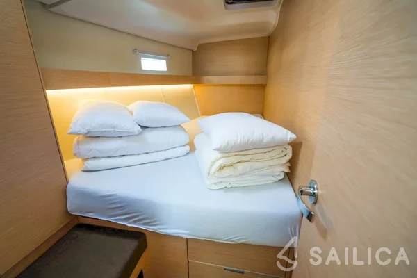 Elan 50 Impression - Yacht Charter Sailica