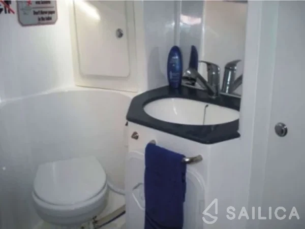 Bavaria C38 - Yacht Charter Sailica