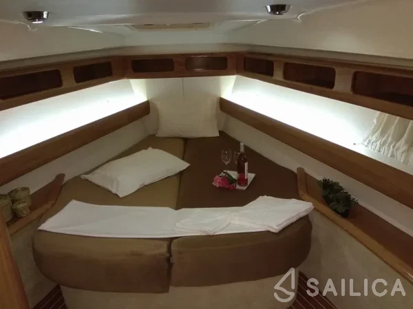 Bavaria 46 Cruiser - Yacht Charter Sailica