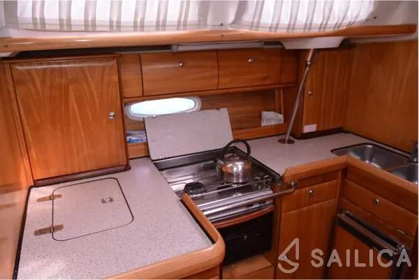 Bavaria 46 Cruiser - Yacht Charter Sailica