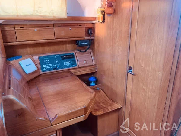 Bavaria 42 Cruiser - Yacht Charter Sailica