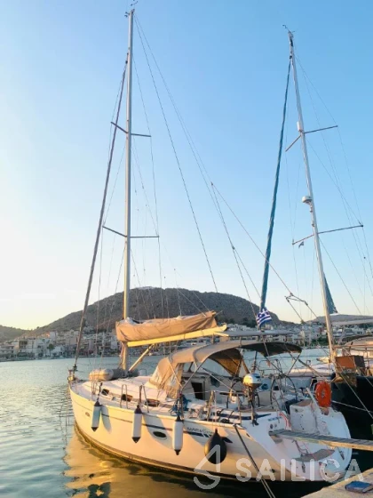 Bavaria 42 Cruiser - Yacht Charter Sailica