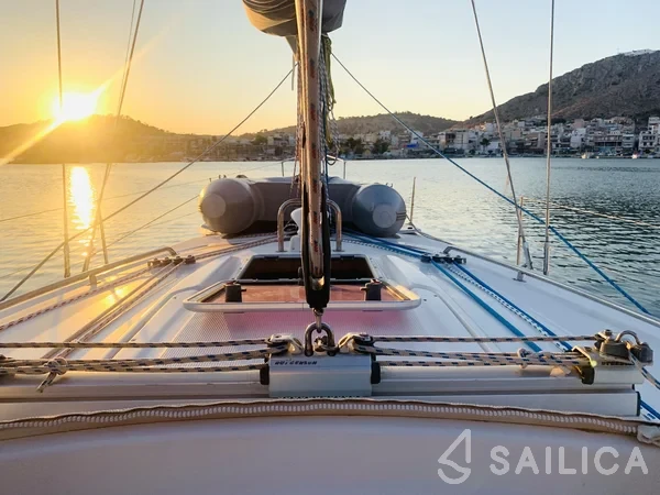 Bavaria 42 Cruiser - Yacht Charter Sailica