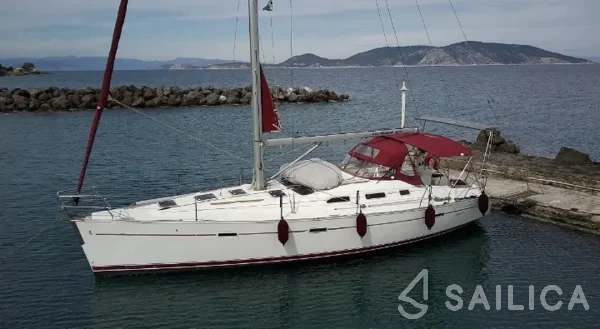 Oceanis 393 Clipper - Yacht Charter Sailica