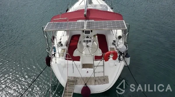 Oceanis 393 Clipper - Yacht Charter Sailica