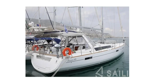 Oceanis 45 - Yacht Charter Sailica