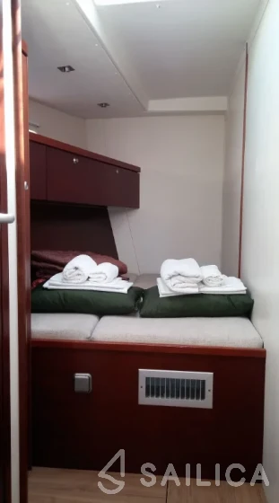 Hanse 540e - Yacht Charter Sailica