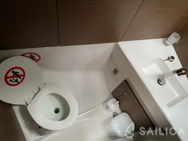 Oceanis 40.1 - Yacht Charter Sailica