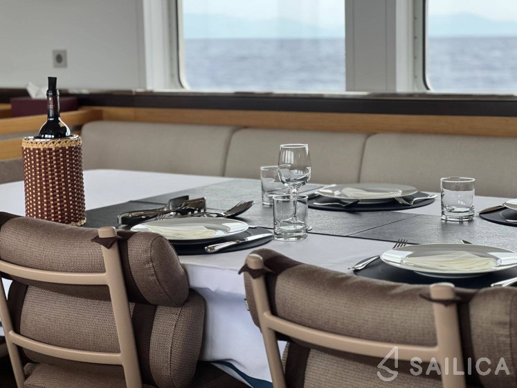 Motoryacht - Yacht Charter Sailica