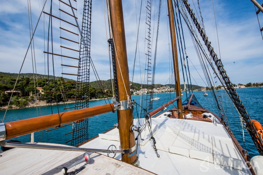 Gulet - Yacht Charter Sailica
