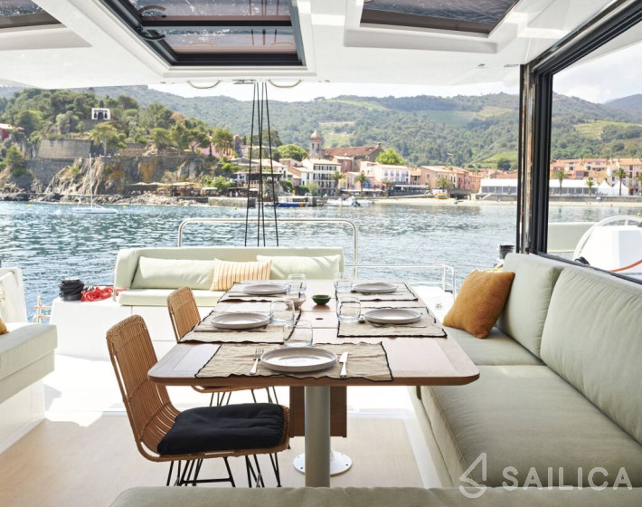 Bali 4.0 - Yacht Charter Sailica