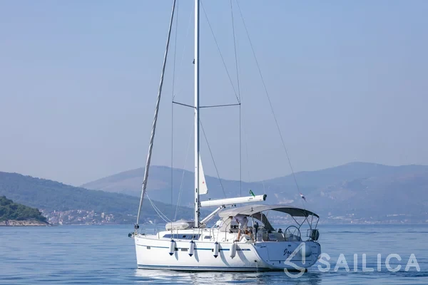 Bavaria 46 Cruiser - Yacht Charter Sailica